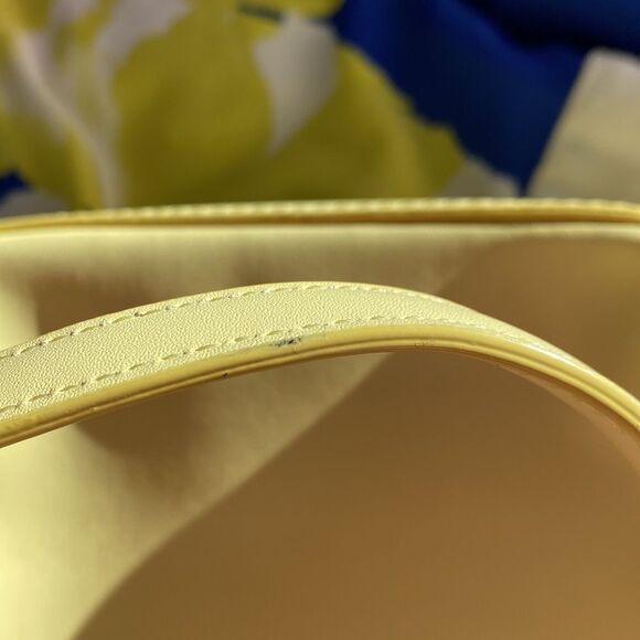 House of Want Shoulder Bag Optional Chain Link Strap Magnetic Closure - Picture 8 of 8